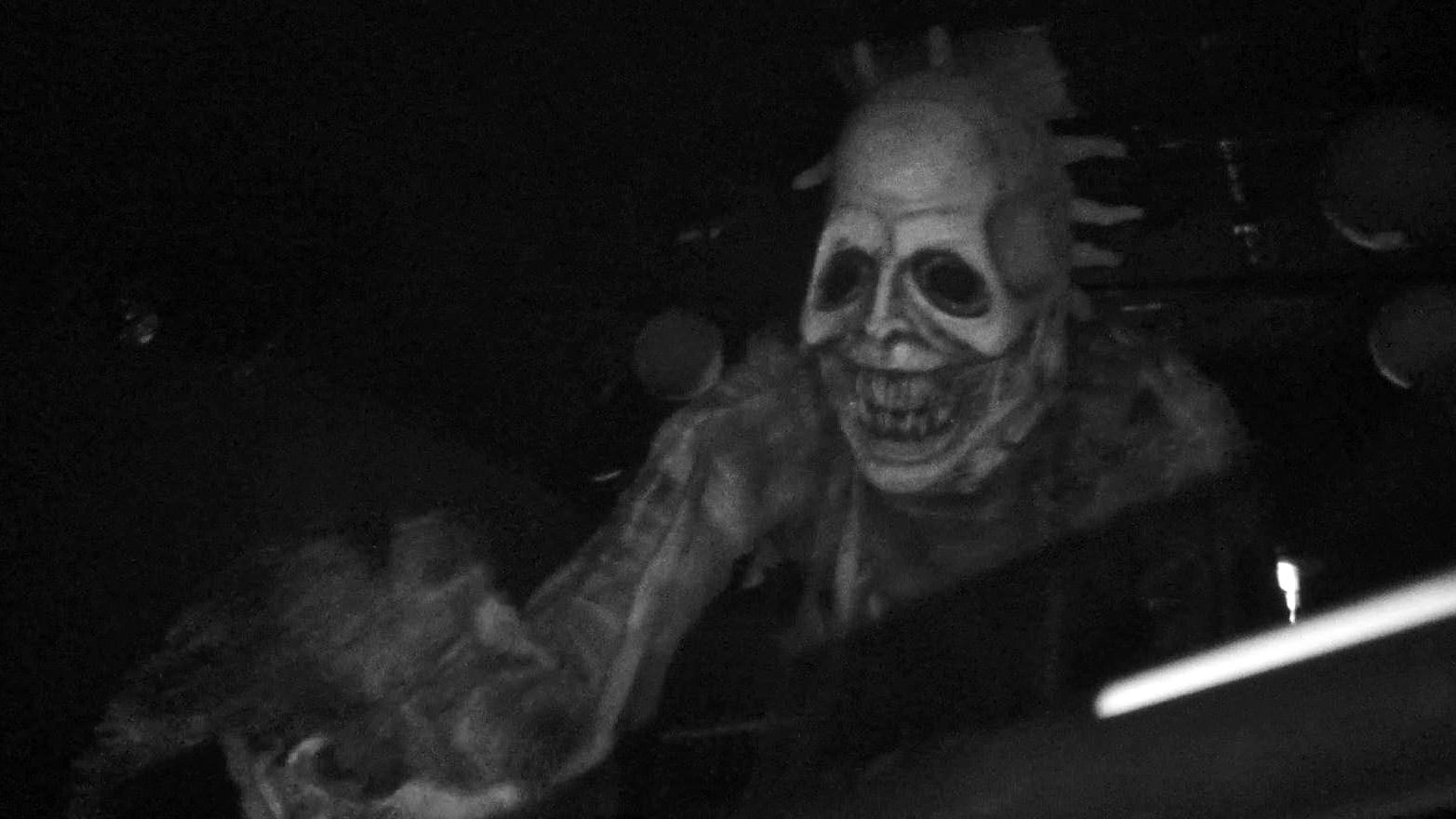 Afflicted Trailer Deutsch